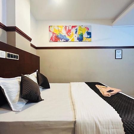 Rio Rooms Medical College Calicut Eksteriør billede